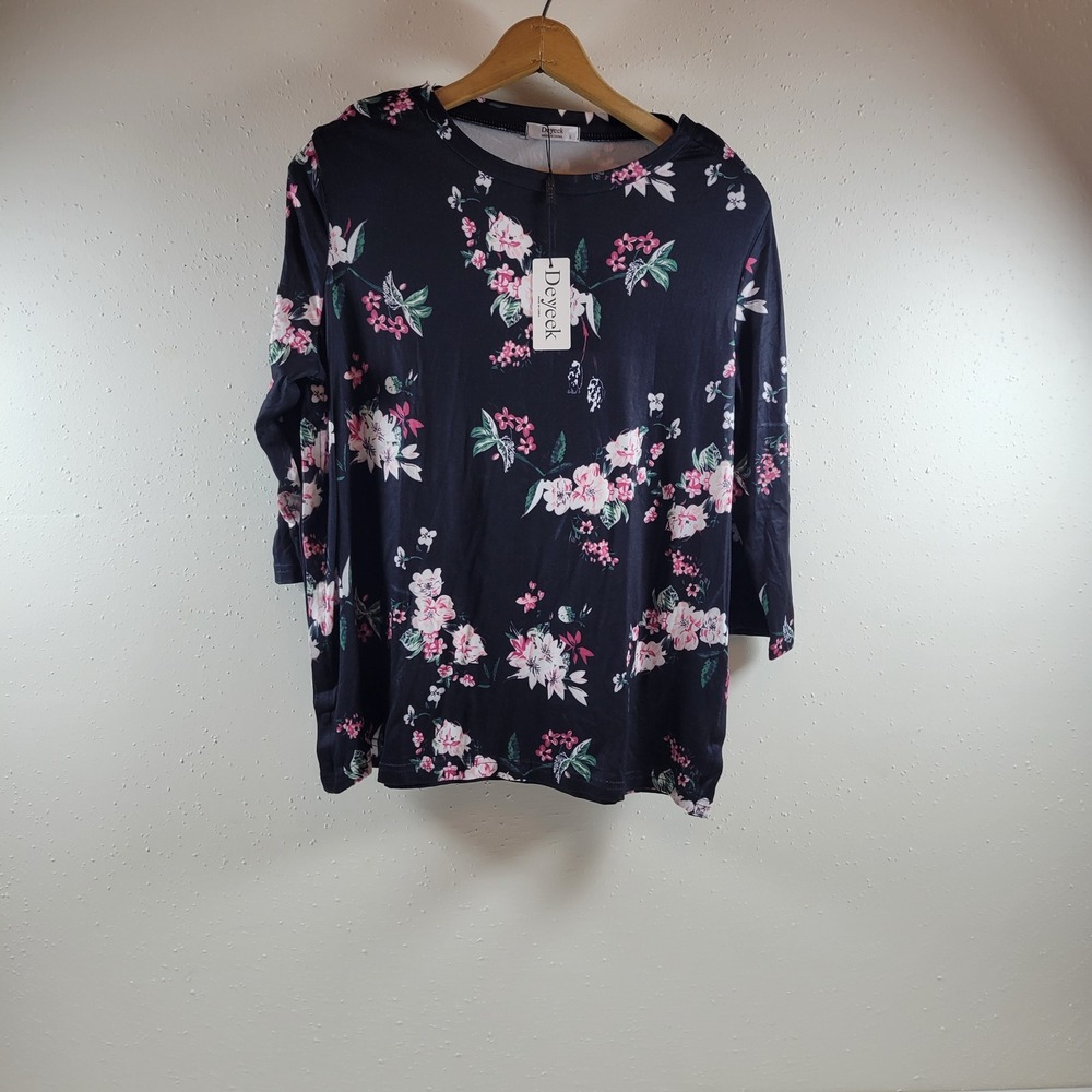 NWT Deyeek Floral Snap Sleeve Top Women Small 3/4 Sleeve Post Surgery Blouse